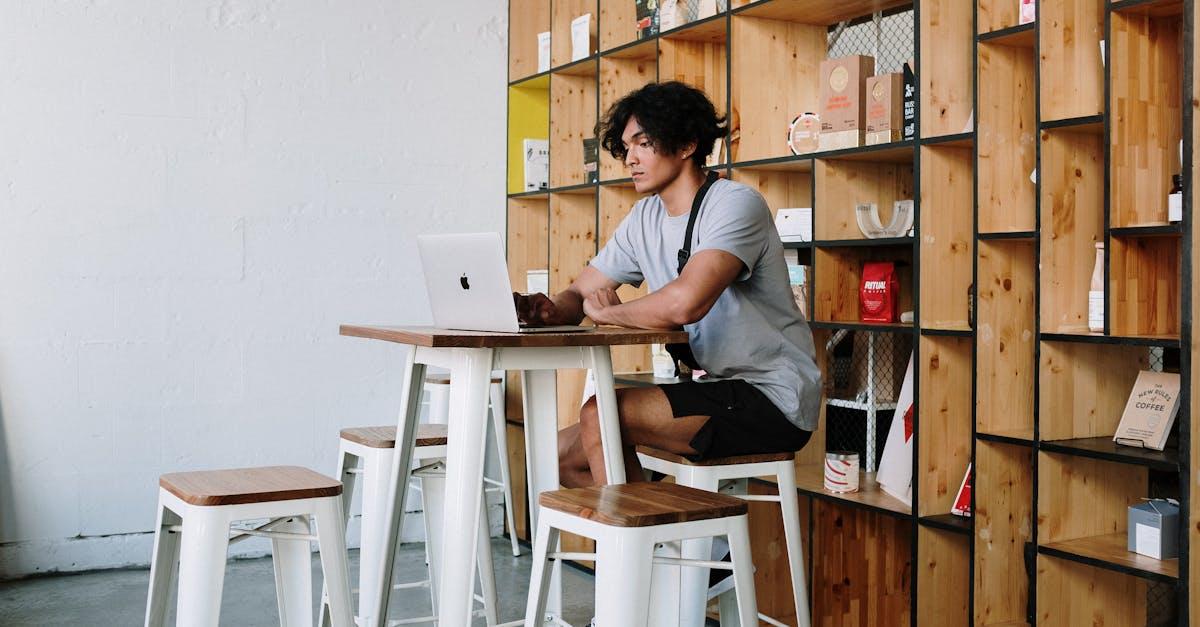 découvrez des idées novatrices pour lancer votre entreprise en ligne. explorez des concepts variés, des astuces pratiques et des conseils pour réussir dans le monde du commerce numérique et maximiser vos profits.
