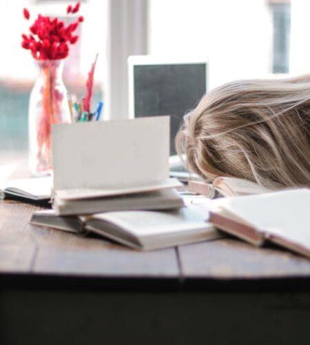 découvrez comment surmonter la procrastination et optimiser votre productivité. apprenez des techniques efficaces pour gérer votre temps, fixer des objectifs clairs et vaincre les distractions. transformez votre approche du travail et retrouvez votre motivation dès aujourd'hui.