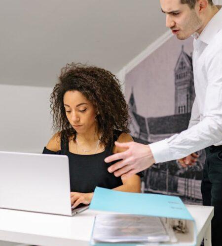 découvrez les meilleures pratiques de gestion d'équipe pour améliorer la collaboration, renforcer la motivation et atteindre des objectifs communs. transformez votre équipe en un groupe performant grâce à des conseils experts et des outils innovants.