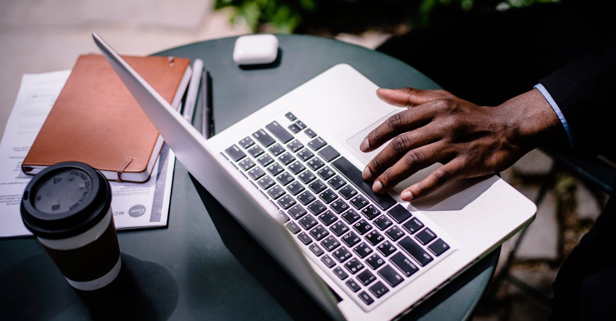 découvrez les différents types d'entrepreneurs et leurs caractéristiques. explorez les nuances entre entrepreneurs individuels, sociaux, technologiques et bien d'autres, pour mieux comprendre le paysage entrepreneurial moderne.