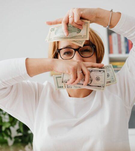 découvrez comment transformer votre mentalité financière avec notre guide sur le 'money mindset'. apprenez à surmonter vos croyances limitantes, à développer une vision positive de l'argent et à attirer la prospérité dans votre vie. rejoignez-nous pour bâtir une relation saine et productive avec vos finances.
