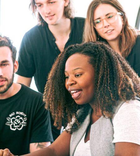 découvrez comment élaborer une stratégie marketing efficace pour propulser votre entreprise vers le succès. apprenez les meilleures pratiques, les outils essentiels et les tendances actuelles pour optimiser vos campagnes et engager votre audience cible.