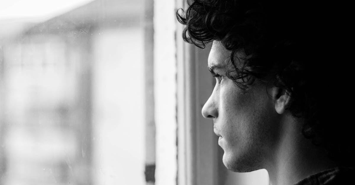découvrez les causes et les solutions au stress. apprenez des techniques efficaces pour gérer votre stress au quotidien et améliorer votre bien-être mental et physique.