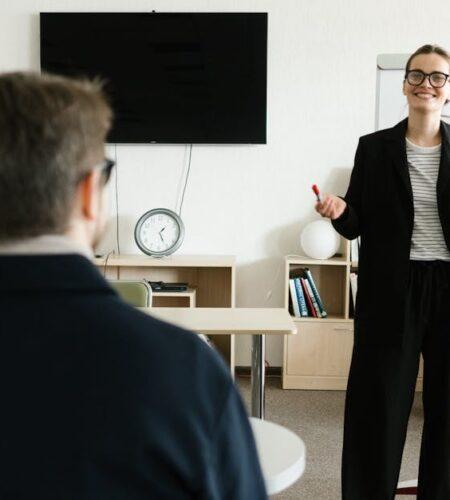 découvrez l'importance de l'évaluation des besoins en formation pour optimiser les compétences de vos équipes. identifiez les lacunes et mettez en place des solutions adaptées pour un développement professionnel efficace.