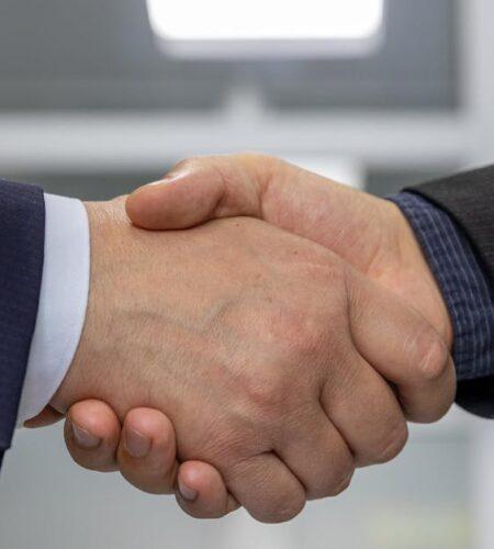 découvrez les indicateurs clés des relations de travail qui favorisent un environnement collaboratif et productif. apprenez à évaluer et améliorer vos interactions professionnelles pour renforcer la cohésion d'équipe et atteindre vos objectifs communs.