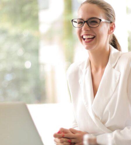découvrez l'art du management avec nos conseils pratiques et stratégies efficaces pour diriger une équipe, améliorer la productivité et favoriser un environnement de travail positif.