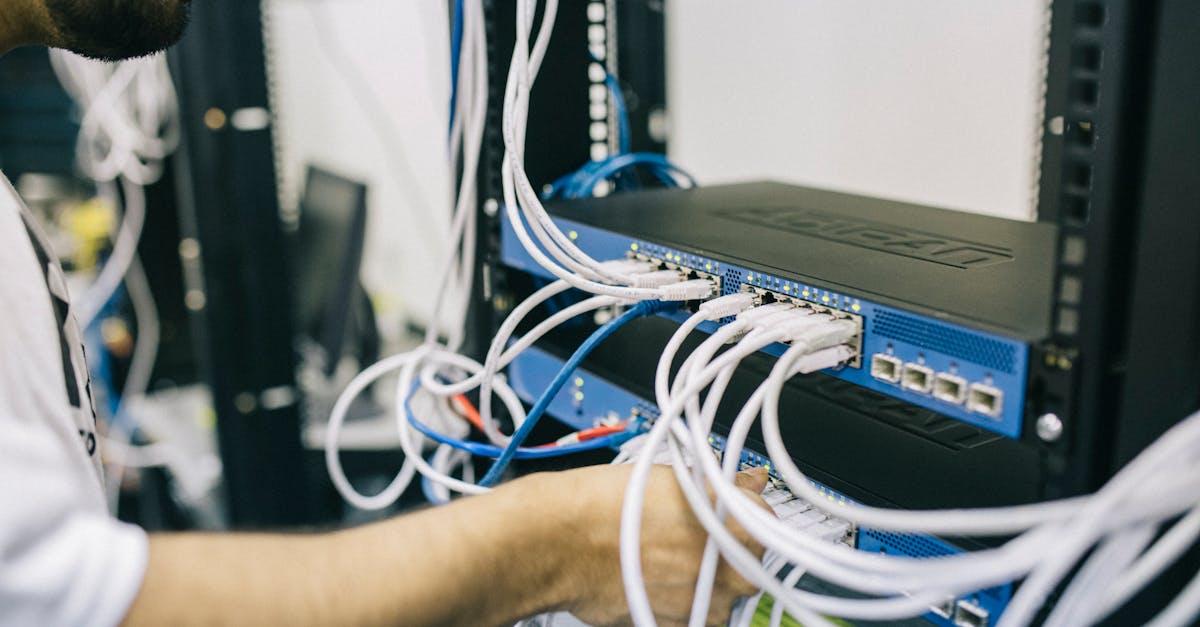 découvrez comment le networking peut booster votre carrière et élargir vos opportunités professionnelles grâce à des conseils pratiques pour créer et entretenir un réseau efficace.