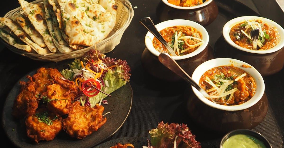 découvrez notre restaurant convivial, proposant une cuisine savoureuse et des plats faits maison dans une ambiance chaleureuse. idéal pour partager un bon moment en famille ou entre amis à deux pas du centre-ville !